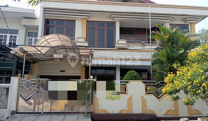 Rumah Siap Huni 2 Lantai 5 Kamar Jalan 3 Mobil di Kelapa Gading