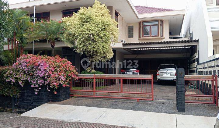 Rumah Mewah Di Kawasan Elit Bukit Gading Villa Di Kelapa Gading  1