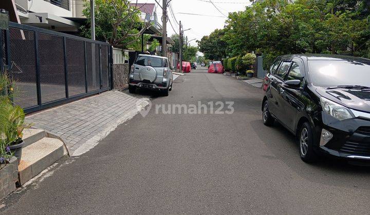 Rumah Tua Hitung Tanah Murah 2 Lantai Di Kelapa Gading  2