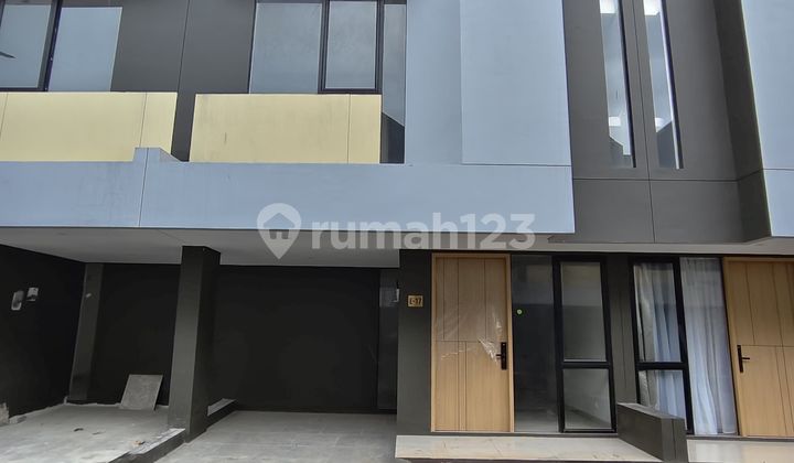 Jual Rugi Dibawah Harga Developer Rumah Baru 2 Lantai di Kelapa Gading 1