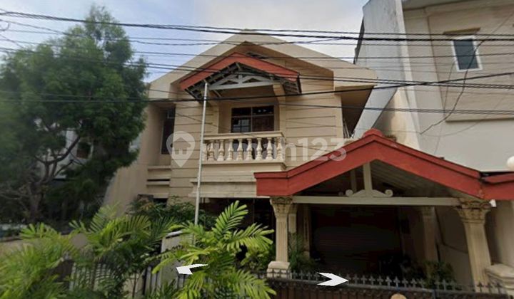 Selling Cheap....Old House Land Only....Ma'am....Must Sell.......In Janur Indah Kelapa Gading
