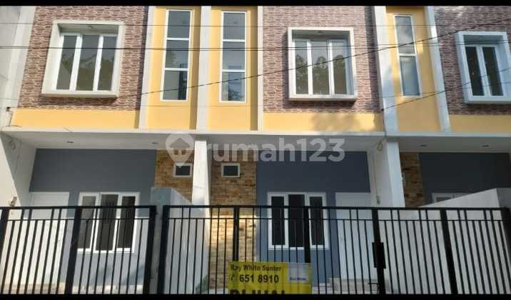Dijual Murah, Rumah Cantik Minimalis 2 Lantai 3 Kamar Di Kelapa Gading