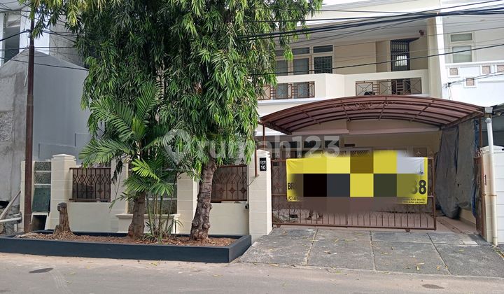 Sewa Rumah 4 Kamar 2 Lantai Bebas Banjir Di Kelapa Gading Sewa Rumah 4 Kamar 2 Lantai Bebas Banjir Di Kelapa Gading