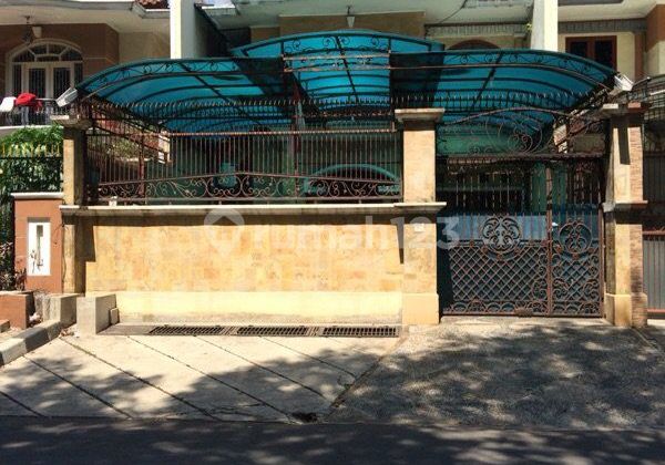 Jual Cepat!!!! Rumah Pinggir Jalan Raya , bisa Buat Usaha di Kelapa Gading Jual Cepat!!!! Rumah Pinggir Jalan Raya , bisa Buat Usaha di Kelapa Gading