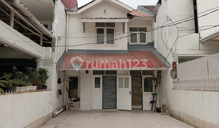 Rumah 2 Lantai Dekat Area Perkantoran Di Kelapa Gading Rumah 2 Lantai Dekat Area Perkantoran Di Kelapa Gading