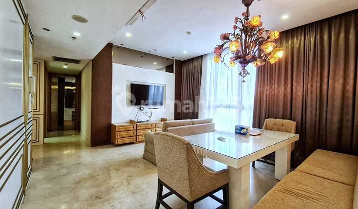 Jual Cepat..... Apartemen Mewah 2 Kamar........ Deket Mall Mkg di Summit Kelapa Gading