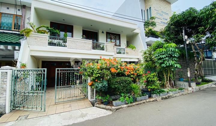 Jual Cepat Rumah 2 Lantai 5 Kamar Deket Sekolah Mall di Janur Elok Kelapa Gading