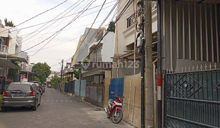 Rumah Tua Hitung Tanah Bebas Banjir Di Kelapa Gading  2