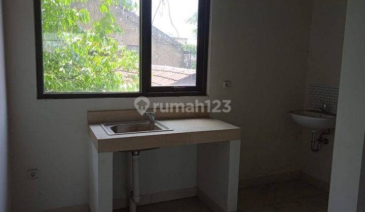 *FOR RENT*

Ruko rendeng ada 2 unit
Sudah renovasi
Lokasi : Jl Jakarta

 2