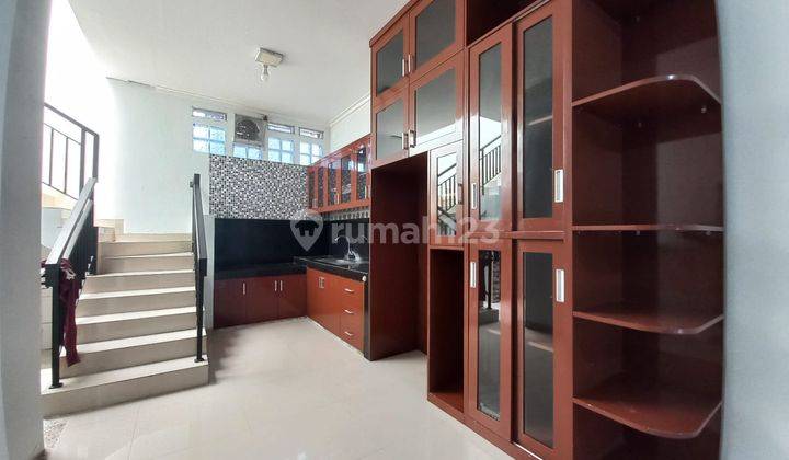 Dijual Rumah Nyaman Modern 2 Lantai Siap Huni Taman Kopo Indah 3 1