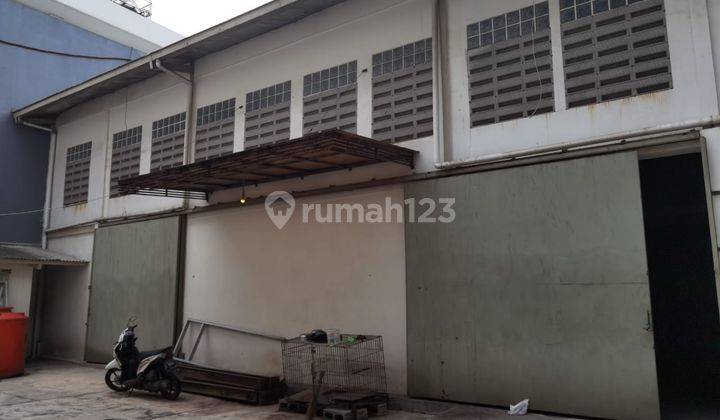 Dijual Ruko Siap Huni 3 Lantai Luas di Mainroad Cibaduyut 1