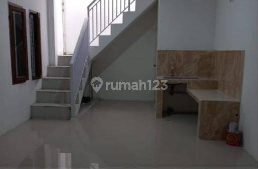 Dijual Rumah Nyaman Modern Minimalis di Taman Kopo Indah 3 2