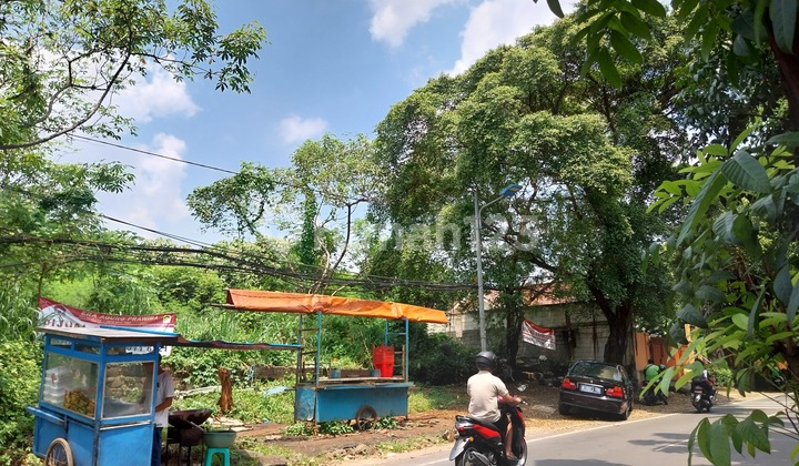 Plot by the Road Near Duren Sawit Hospital Plot by the Road Near Duren Sawit Hospital