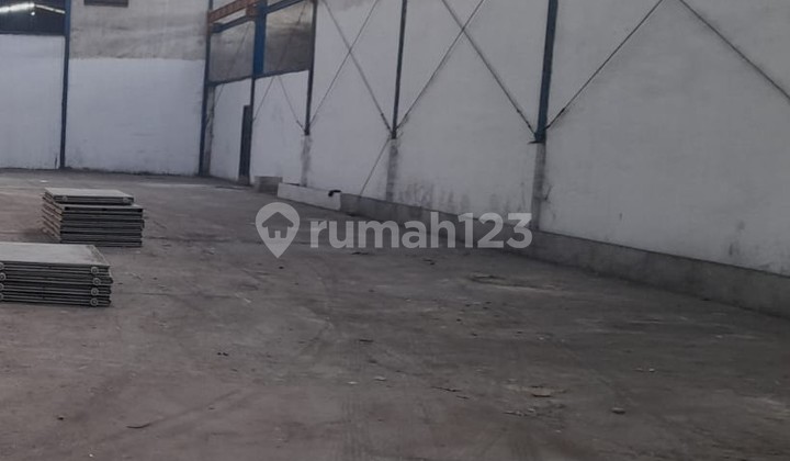 Strategic Warehouse for Rent - Bekasi Main Road (013) Strategic Warehouse for Rent - Bekasi Main Road (013)