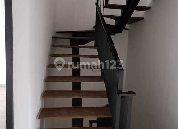 For Rent 2-Story House Plus Wisteria Attic, Cakung, East Jakarta, 028 2