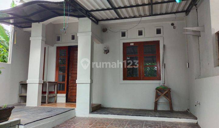 Rumah Minimalis Modern Sudah Renovasi Metland Menteng, Cakung, 004 1