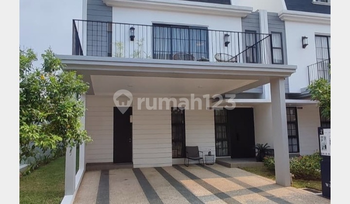 Dijual Rumah Cantik Full Furnished di Cluster Maison, ada Attic Room 