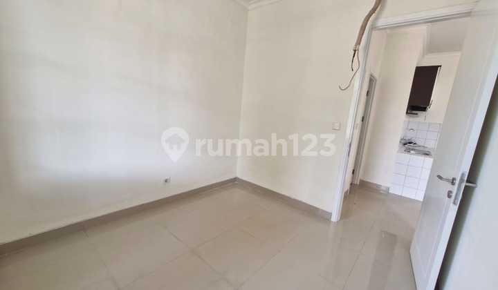 Disewakan Murah Rumah 8x15 Kosongan Cluster Laseine, Jakarta Garden City, Cakung, 030 2
