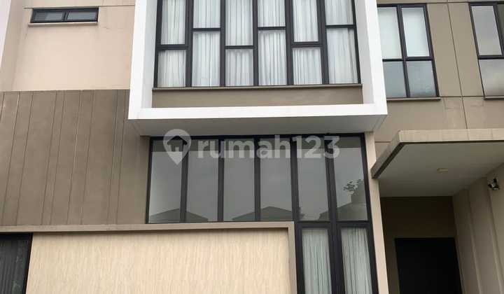 Disewakan Rumah Asya Jakarta Garden City (029) Disewakan Rumah Asya Jakarta Garden City (029)