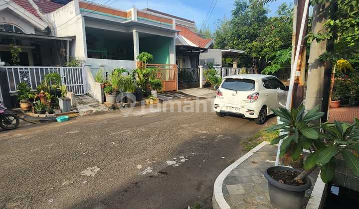 Dijual Rumah Taman Sari - Harapan Indah (028) 2