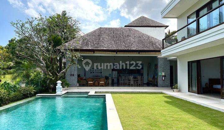 4 bedroom luxury villa in Canggu beach Bali 1