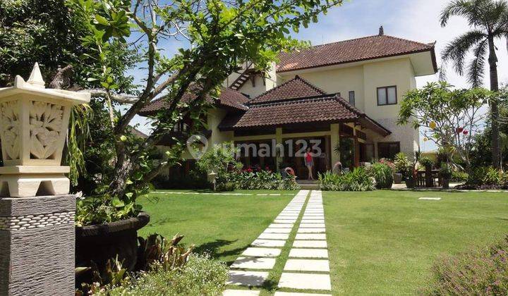 Luxury Villa For Sale In Brawa Q-1 2