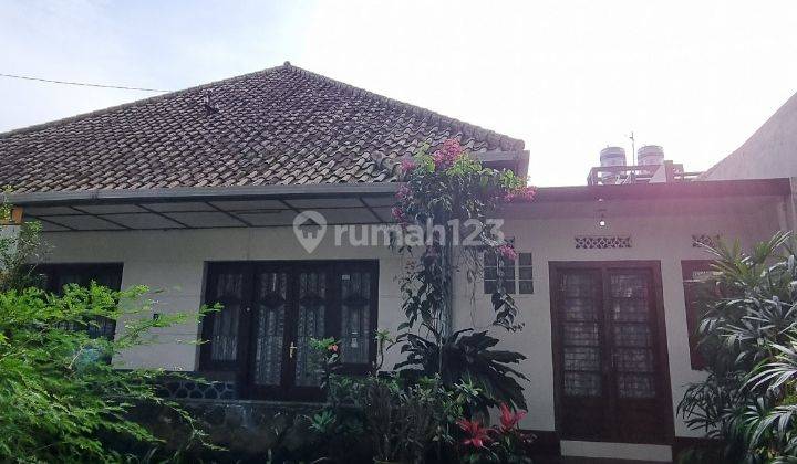 Rumah di Imam Bonjol,sayap Dago(rumah clasic)Bandung. 2