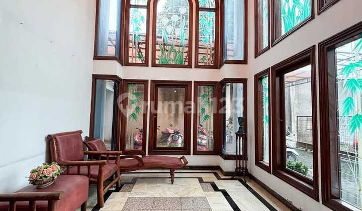 Rumah Mewah Swimming Pool Di Townhouse Kebayoran Lama Jakarta Selatan 2