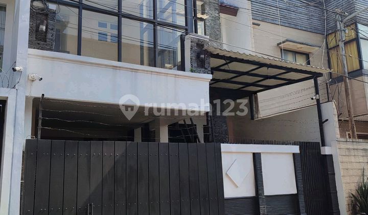 Rumah Siap Huni Di Kebon Jeruk Jakarta Barat Dekat Binus Busway