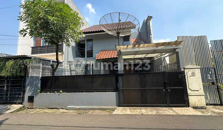 Rumah 2 Lantai Di Kebayoran Baru Blok M Dekat Senayan Jaksel 1