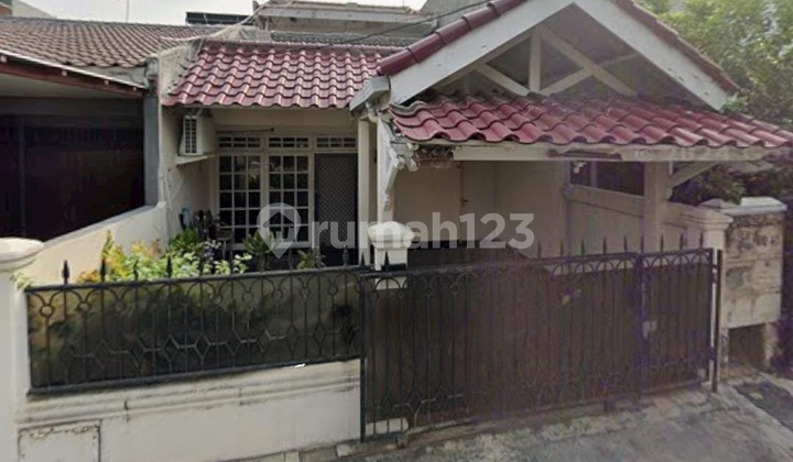 Rumah Hitung Tanah Di Pondok Indah Dekat Pim Jakarta Selatan