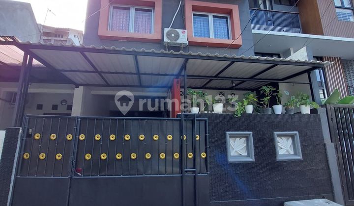 Rumah 2 Lantai Di Ampera Pejaten Kemang Jakarta Selatan