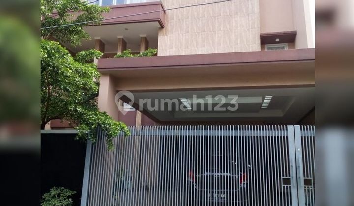 Rumah Mewah 3 Lantai Di Komplek Taman Aries Meruya Kembangan Jakbar