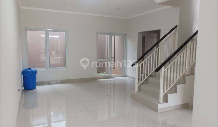 Rumah dijual di Bohemia Gading Serpong Tangerang  2