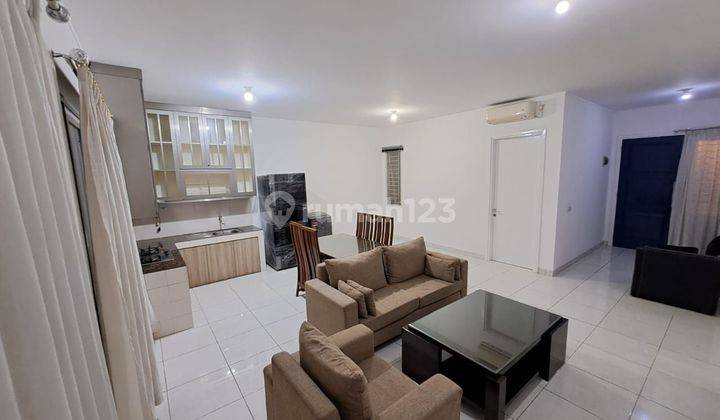 Rumah rapi Full furnish di sewakan di Foresta BSD Serpong  1