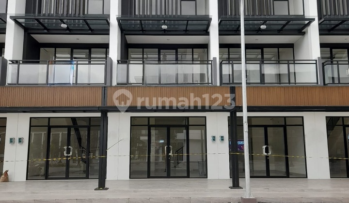 Hampton Gading Serpong Shop House