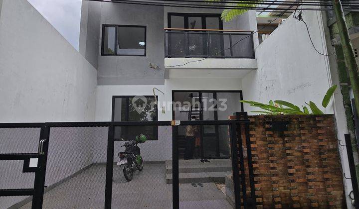 Rumah Full Renovasi Siap Huni Kencanaloka Bsd 1