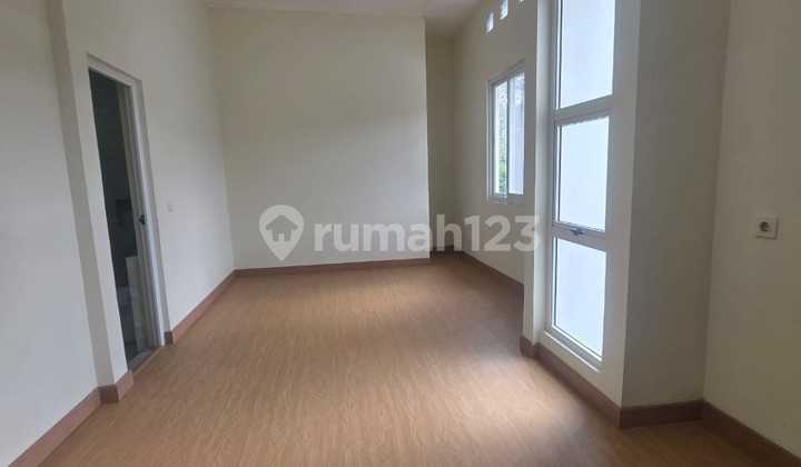 Darwin's House Sumarecon Gading Serpong 2