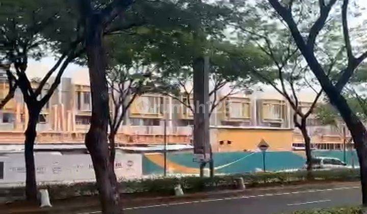 Ruko 3 Lantai Hadap Jalan Raya Greenwich Bsd 2