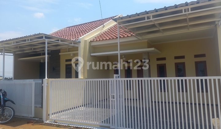 Affordable Minimalist Modern House on Jatimekar-Rancamulya Street, Bandung 2