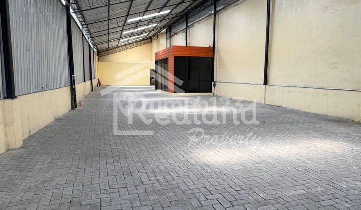 Gudang di Majapahit , Semarang ( Tt 8337S ) 1