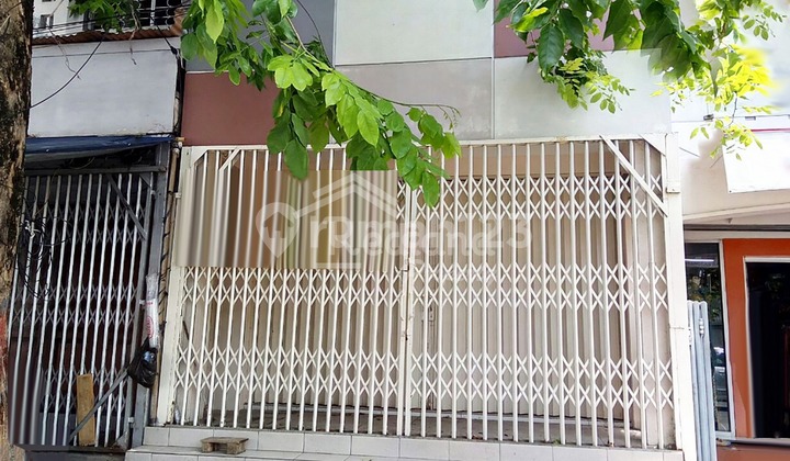 Ruko di Jalan Kh Wahid Hasyim , Semarang Tt 5192