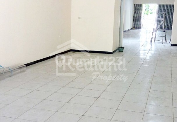 Ruko di Jalan Kh Wahid Hasyim , Semarang Tt 5192  2