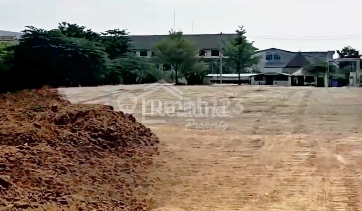 Tanah di daerah Madukoro , Semarang ( Tt 7621 ) 1