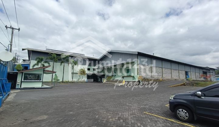 Factory in Banaran Hamlet, Tengaran Salatiga (Si Tt 8590)