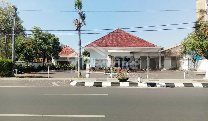 Ruang Usaha di Gajahmada , Semarang ( Tt 7519S ) 1