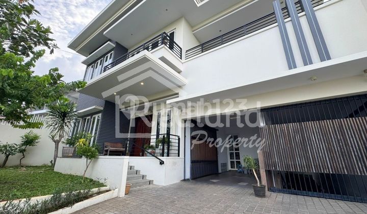 House in the Gajahmungkur area, Semarang (Land Area 8378) House in the Gajahmungkur area, Semarang (Land Area 8378)