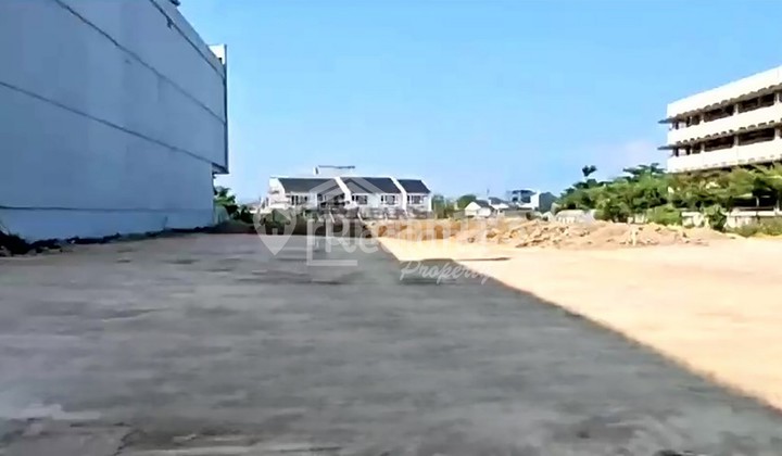 Tanah di daerah Madukoro , Semarang ( Tt 7621 ) 2