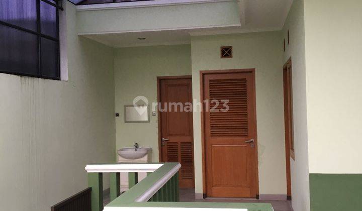 Rumah minimalis modern siap huni  semi furnish 2