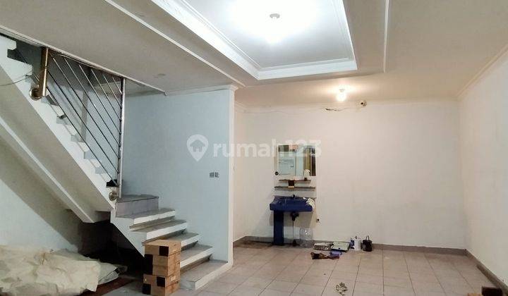Rumah kantor ruang usaha 2 lantai lokasi di kota  1